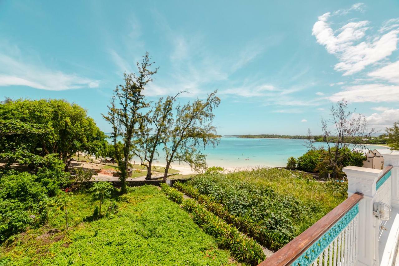 Villa Bella Charming Beachfront Guesthouse ブルー・ベイ エクステリア 写真