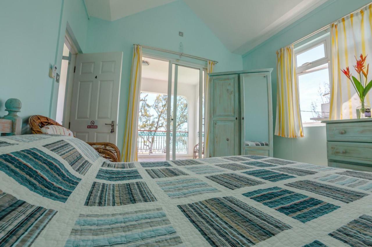 Villa Bella Charming Beachfront Guesthouse ブルー・ベイ エクステリア 写真