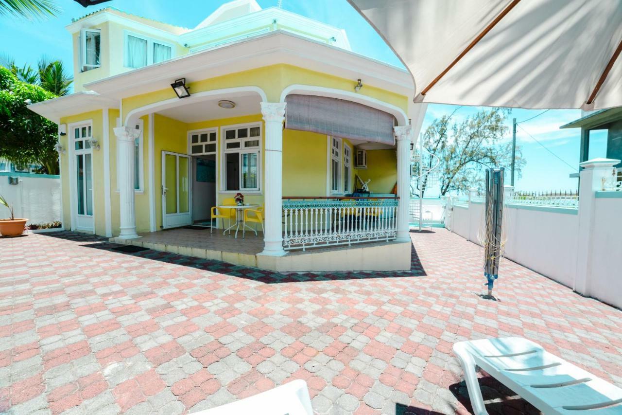 Villa Bella Charming Beachfront Guesthouse ブルー・ベイ エクステリア 写真