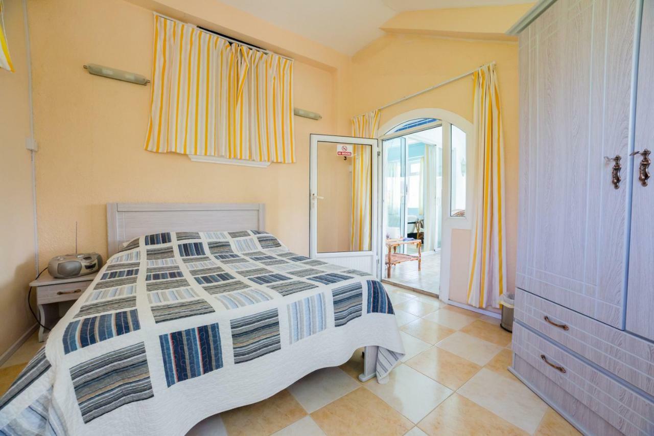 Villa Bella Charming Beachfront Guesthouse ブルー・ベイ エクステリア 写真