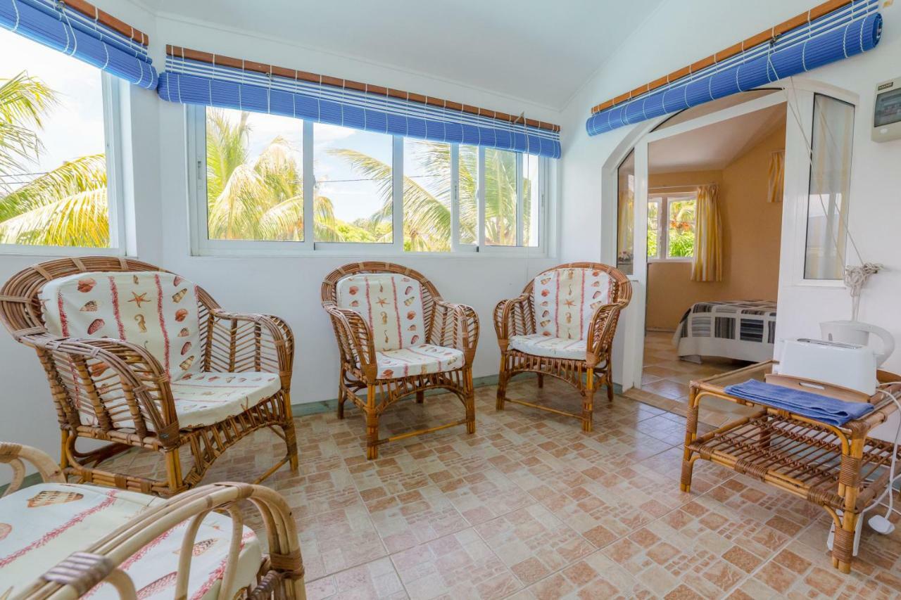 Villa Bella Charming Beachfront Guesthouse ブルー・ベイ エクステリア 写真